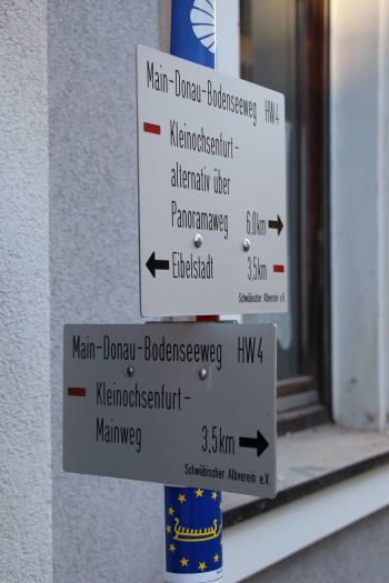 Die großen neuen Hinweisschilder weisen Ihnen den Weg (Bild: Björn Neckermann) Die großen neuen Hinweisschilder weisen Ihnen den Weg (Bild: Björn Neckermann)