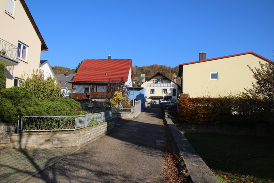 Der HW4-Panoramaweg setzt sich oben, leicht nach links versetzt, fort (Bild: Björn Neckermann)