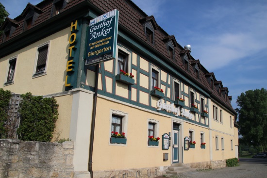 Altehrwürdiges Gebäude Hotel mit Biergarten Zum Anker (Bild: Björn Neckermann)