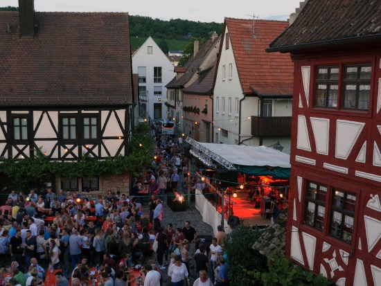 Man soll die Feste feiern, wie sie fallen, dafür ist Sommerhausen berühmt (Bild: Markt Sommerhausen) Man soll die Feste feiern, wie sie fallen, dafür ist Sommerhausen berühmt (Bild: Markt Sommerhausen)