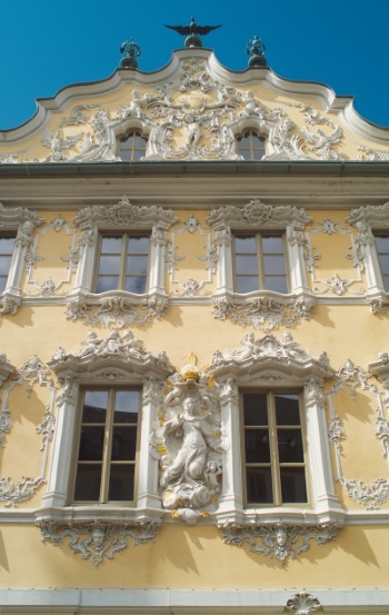 Falkenhaus - eines der schönsten Rokokofassaden Süddeutschlands (Bild: Congress Tourismus Würzburg / Stadt Würzburg)