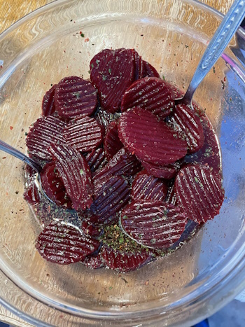 Rote-Bete-Salat - einfach köstlich (Bild: © Neckermann) Rote-Bete-Salat - einfach köstlich (Bild: © Neckermann)