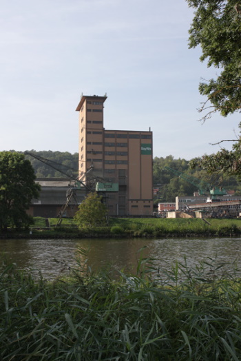 Der Ochsenfurter BayWa-Turm (Bild: Thomas Langhirt)