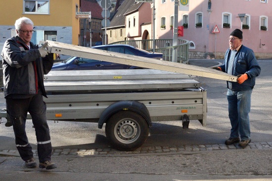 Die Einzelteile werden zusammengebaut (Bild: Michael Schiller)