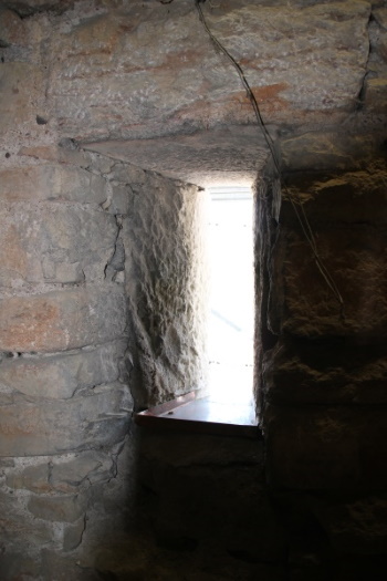 Kirchenfenster im Kirchturm (Bild: Björn Neckermann)